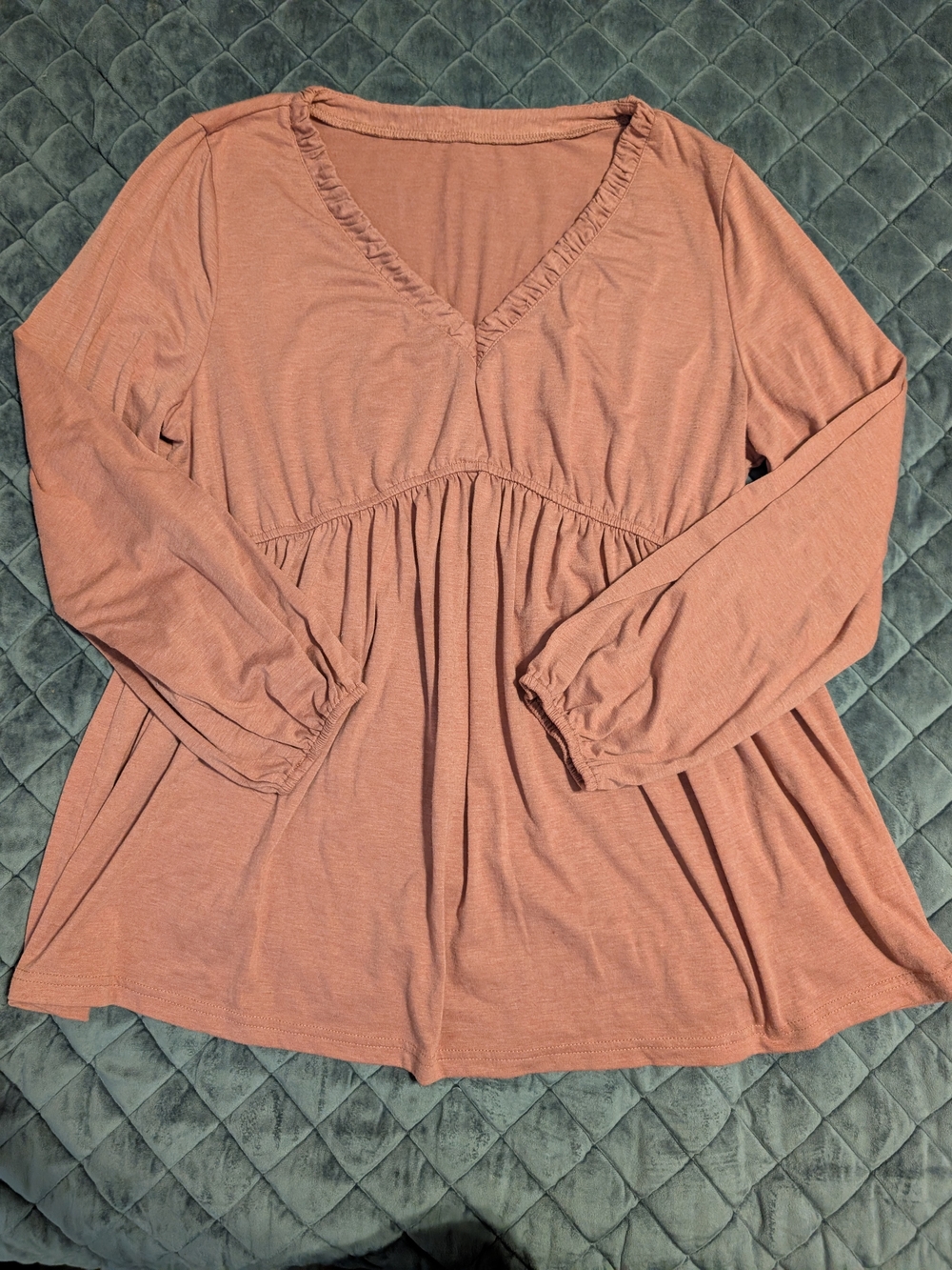 Women's Flowy V-Neck Long Sleeve Maternity Shirt - Dusty Rose